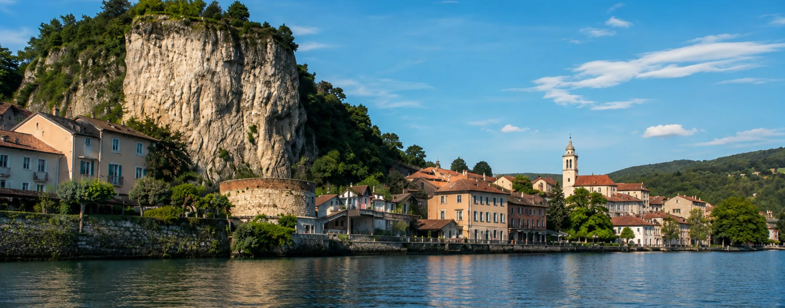Arona Lago Maggiore: cosa vedere e cosa fare
