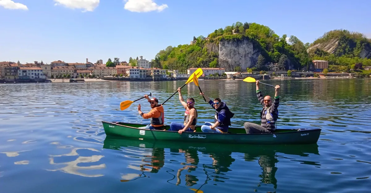 Escursione in Canoa Canadese da Angera ad Arona sul Lago Maggiore