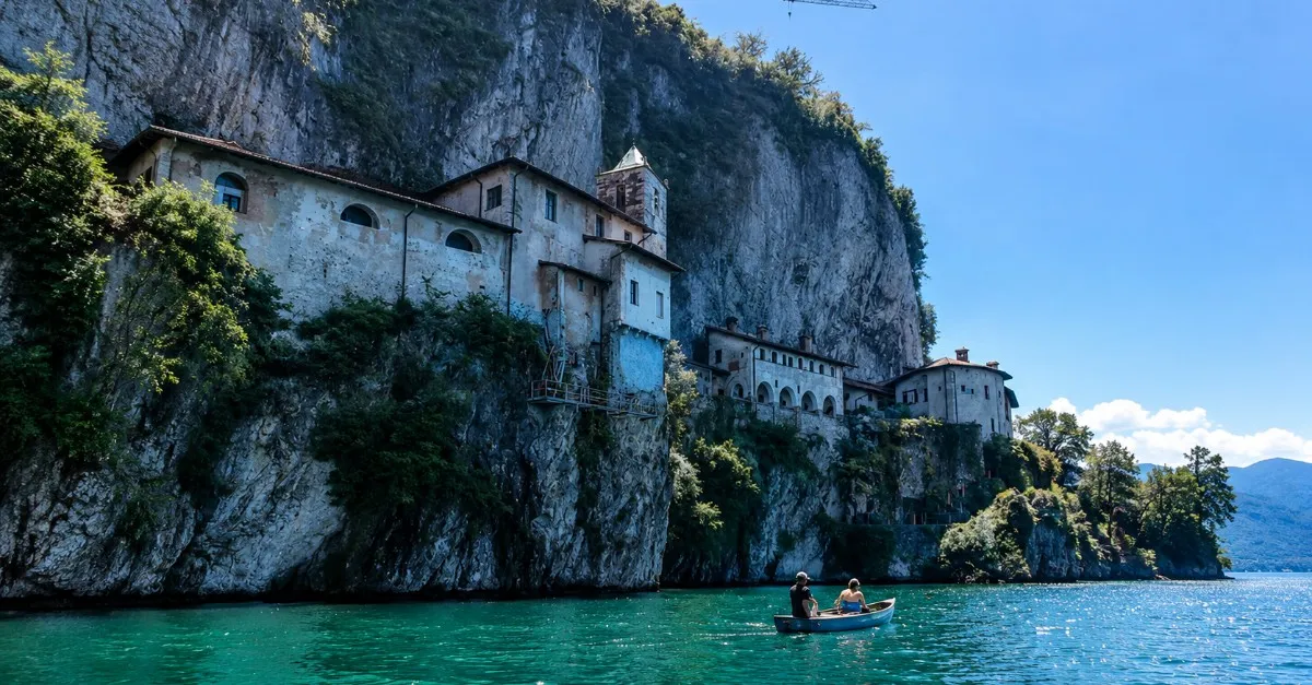 Escursione in Canoa canadese a Santa Caterina del Sasso