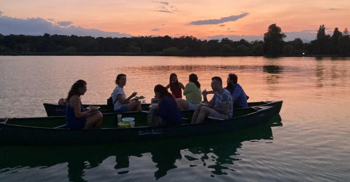 Tintarella di Luna – Cena in Canoa sul Lago di Varese